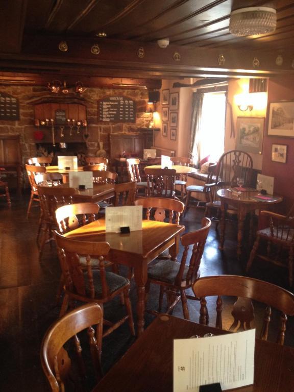 The Chequers Inn Froggatt Bagian luar foto